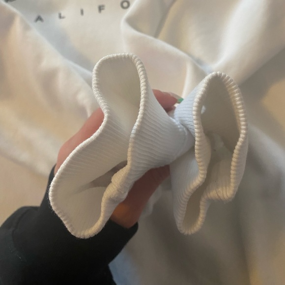 Brandy Melville Los Angeles crewneck - Picture 5 of 8